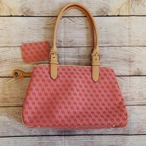 Dooney & Bourke